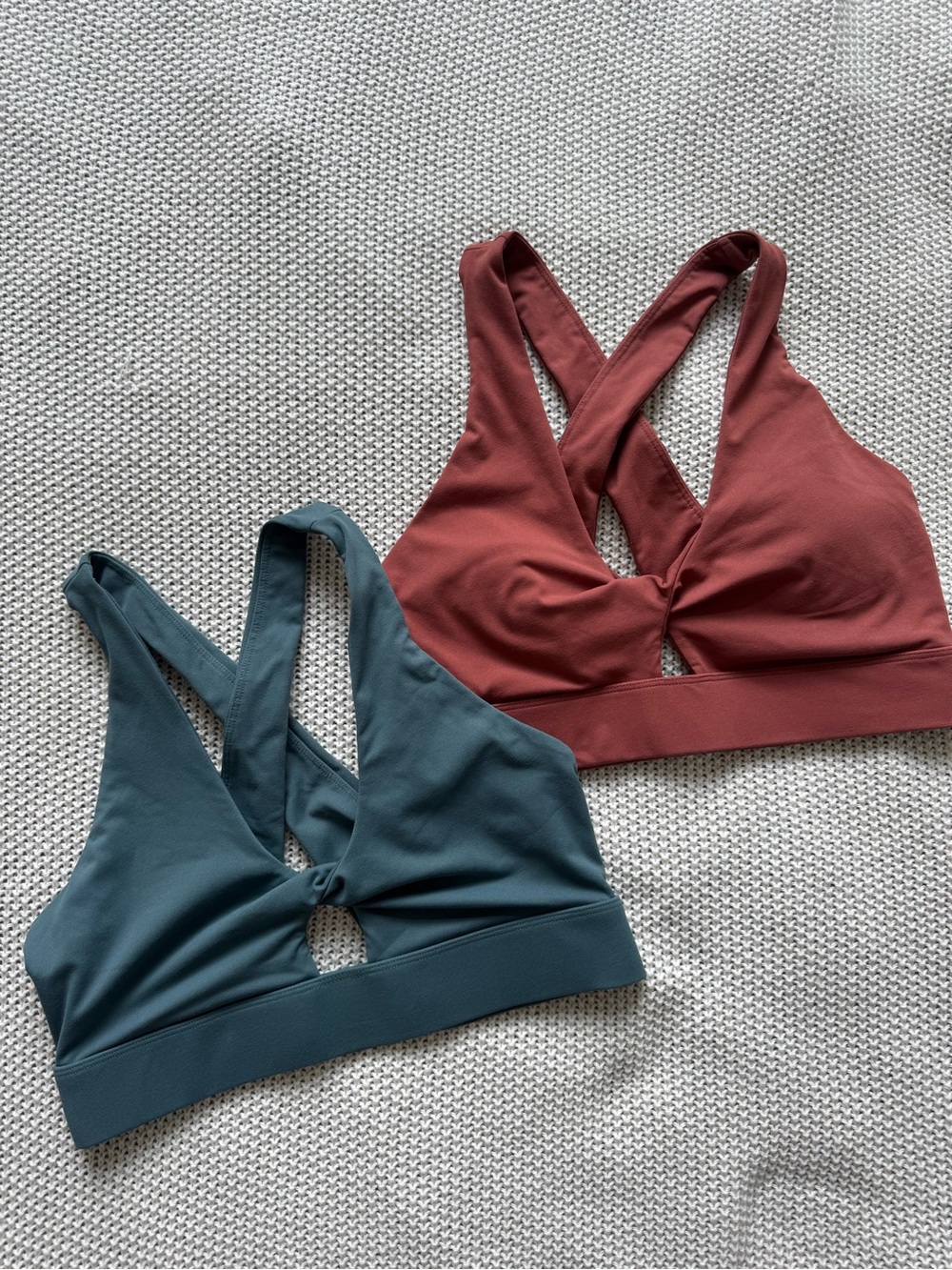 BOGO! Fabletics Oasis Twist Medium Impact Sport Bra (L)